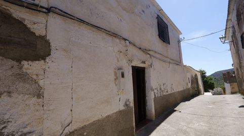 Foto 2 de Casa adosada en venta en Calle Azucena, 2, Turón, Granada