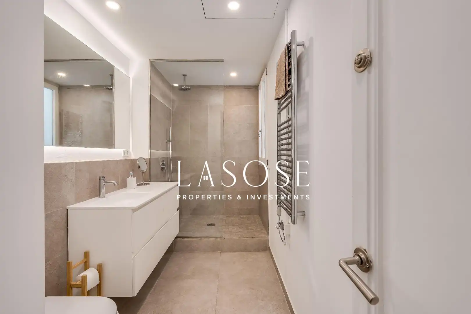 Flat with terrace for sale in Ronda de Sant Antoni, imagen 16