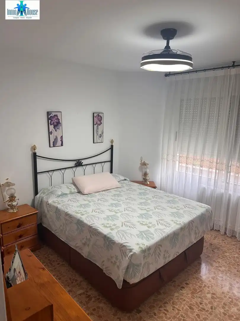 Dormitori de Pis en venda en Albacete amb Aire condicionat, Calefacció i Moblat