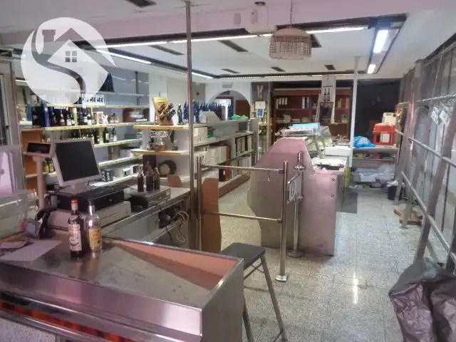 Local comercial de lloguer a Centro