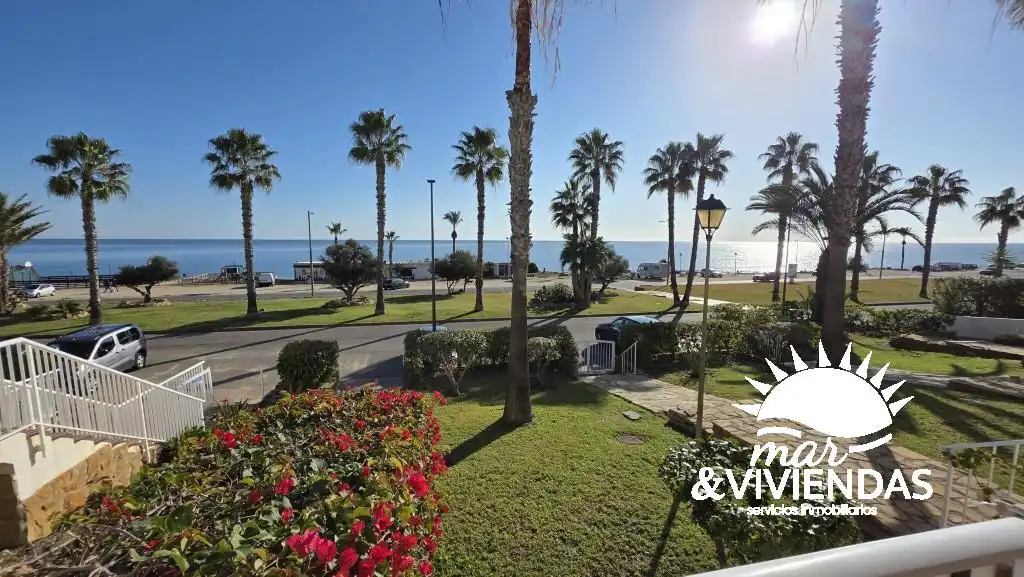 Vista exterior de Casa adosada en venta en Mojácar con Aire acondicionado, Calefacción y Jardín privado