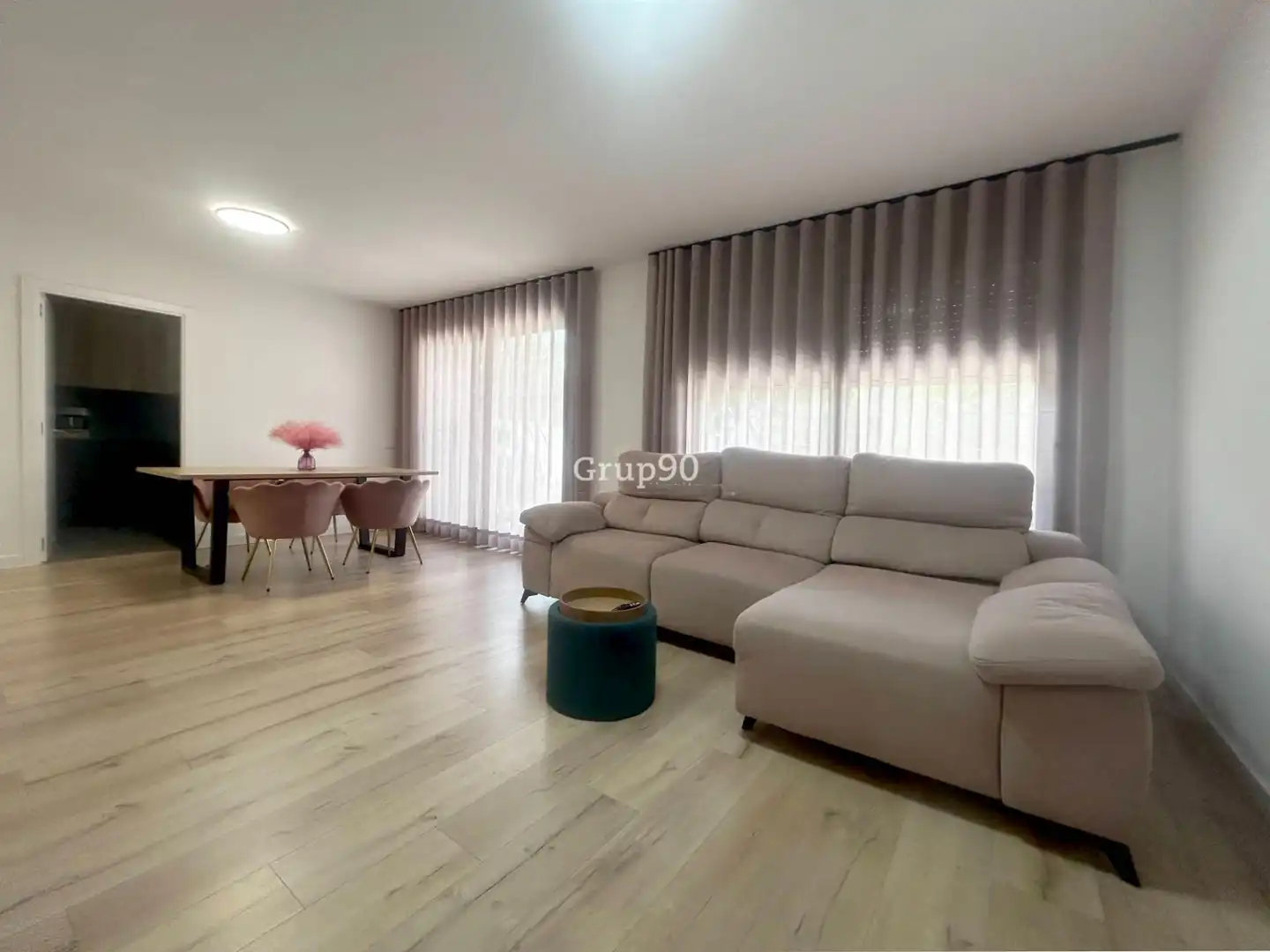 Sala d'estar de Planta baixa en venda en Lleida amb Calefacció, Jardí privat i Parquet