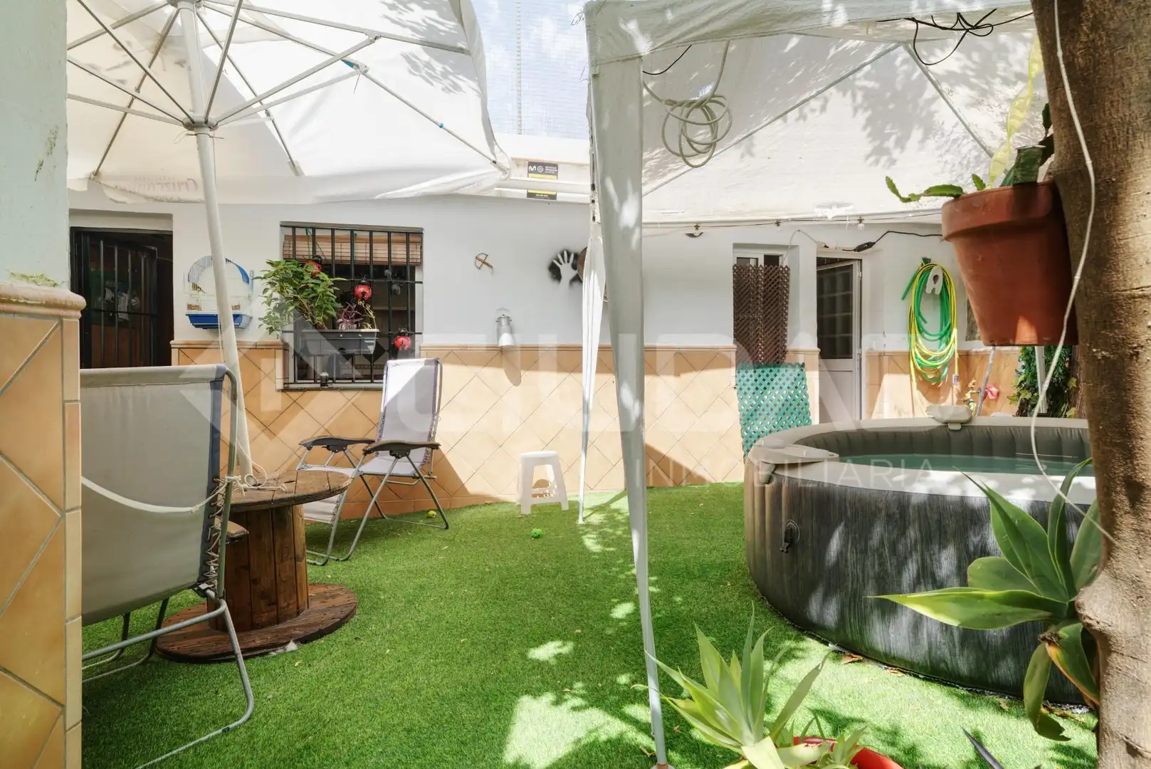 Terraza de Casa adosada en venta en San Juan de Aznalfarache con Aire acondicionado, Terraza y Trastero