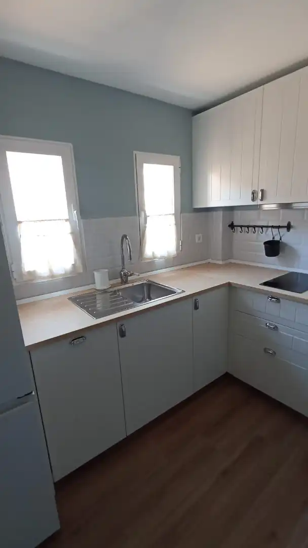 Kitchen of Flat for rent in Granada  with Air Conditioner, Terrace and Washing machine