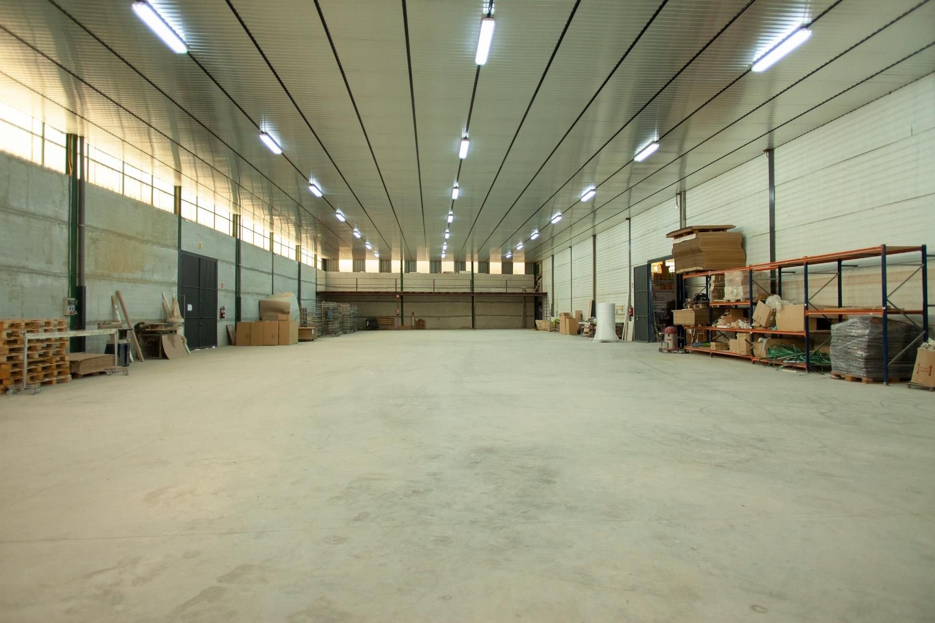 Industrial buildings for sale in Mancha Real