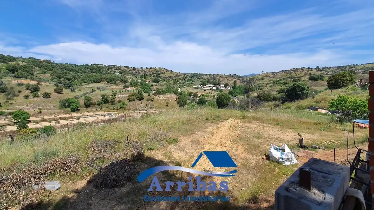 Finca rústica en venta en Almorox con Calefacción y Jardín privado