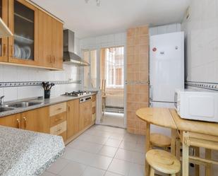 Kitchen of Flat for sale in  Granada Capital  with Terrace and Balcony