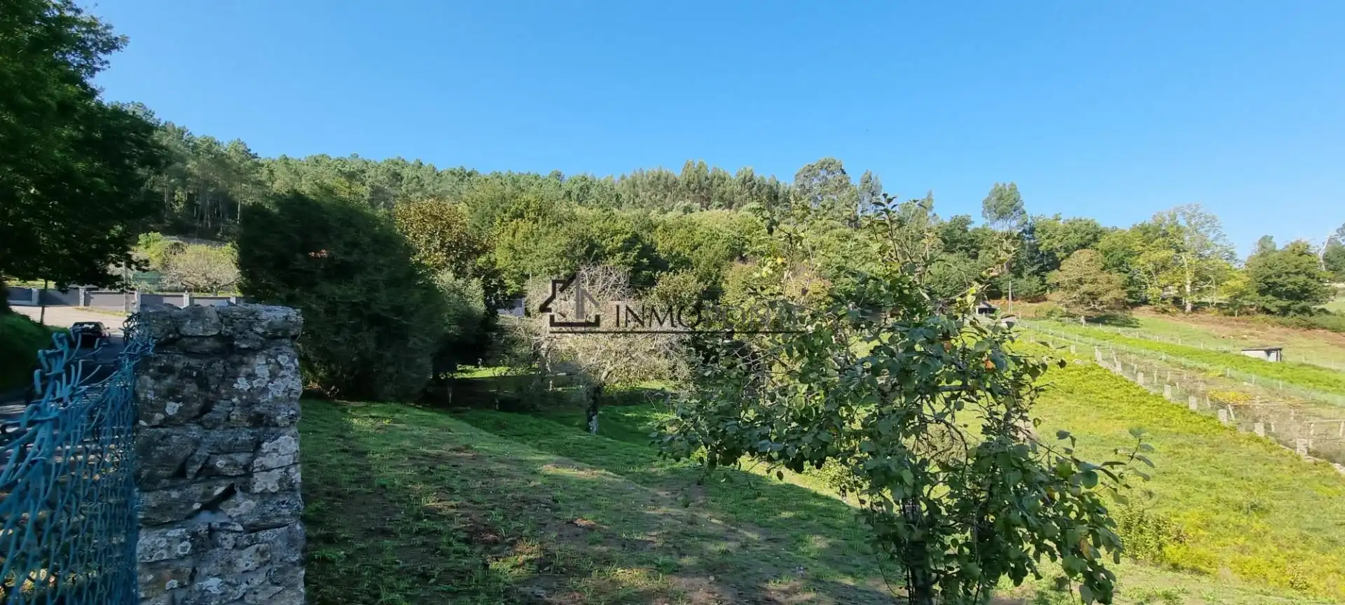 Casa o xalet en venda en Pontevedra Capital  amb Jardí privat