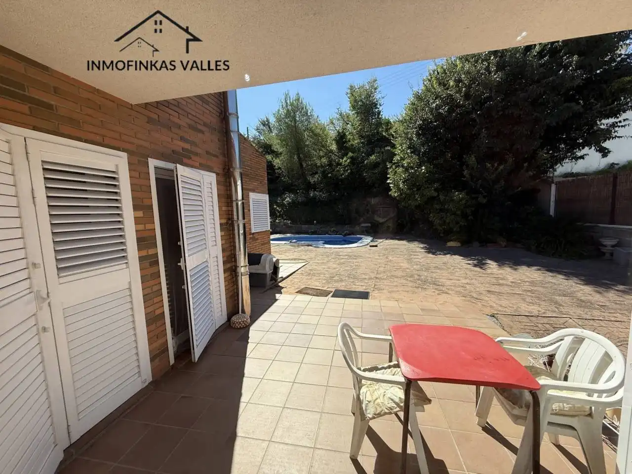 Vista exterior de Casa o xalet en venda en Lliçà de Vall amb Aire condicionat, Calefacció i Jardí privat