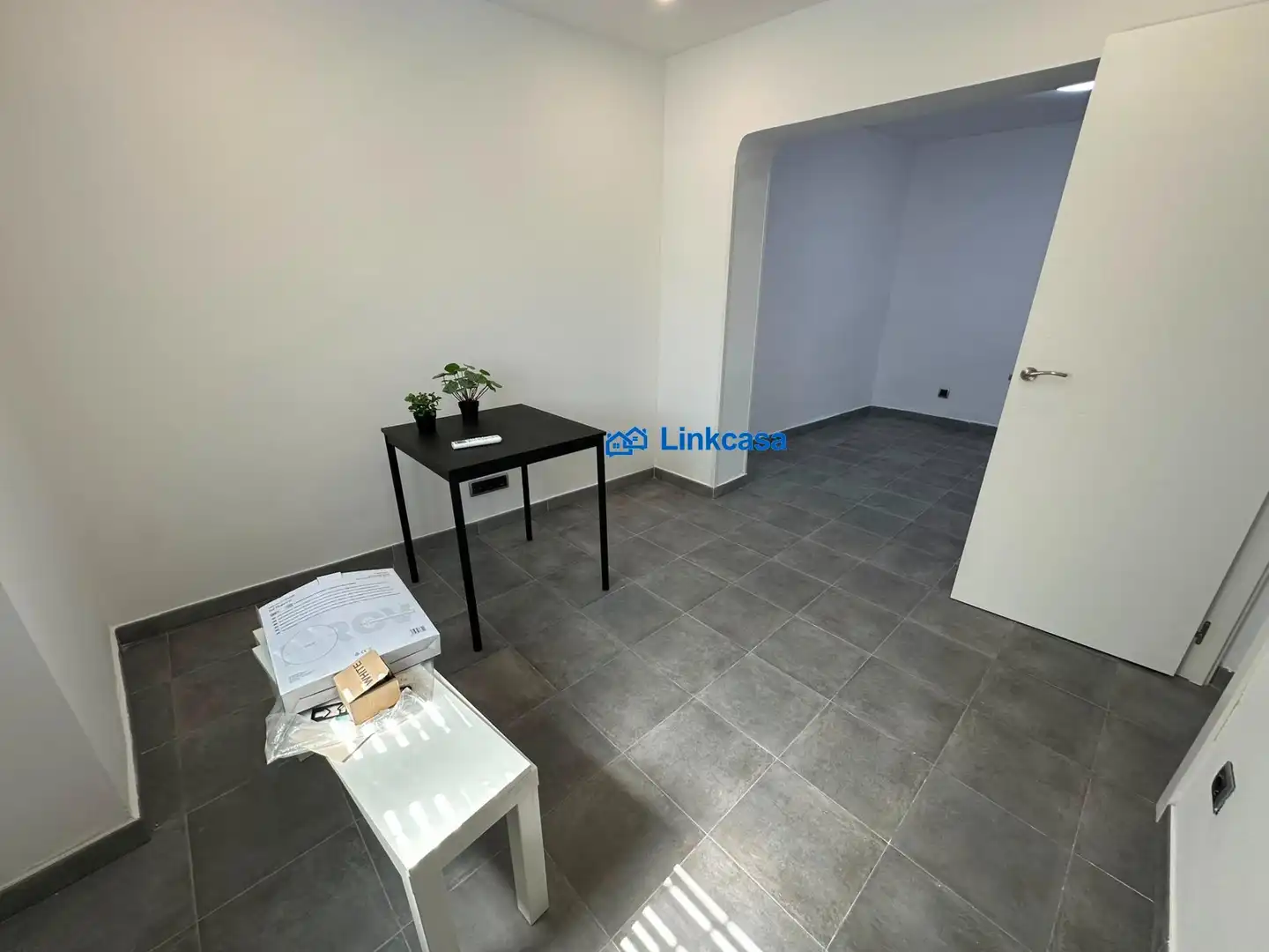 Flat for sale in Madrid  with Air Conditioner, Heating and Furnished