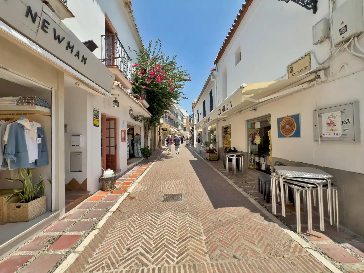 Exterior view of Apartments for sale in Marbella  with Parquet flooring and Balcony