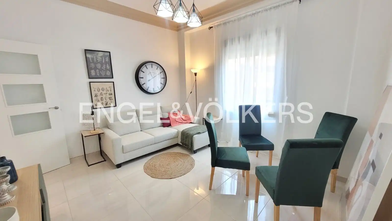 Living room of Flat for rent in Valencia  with Air Conditioner and Heating