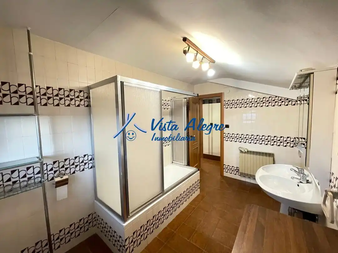 Baño de Casa o chalet en venta en San Vicente de la Sonsierra con Calefacción, Jardín privado y Terraza