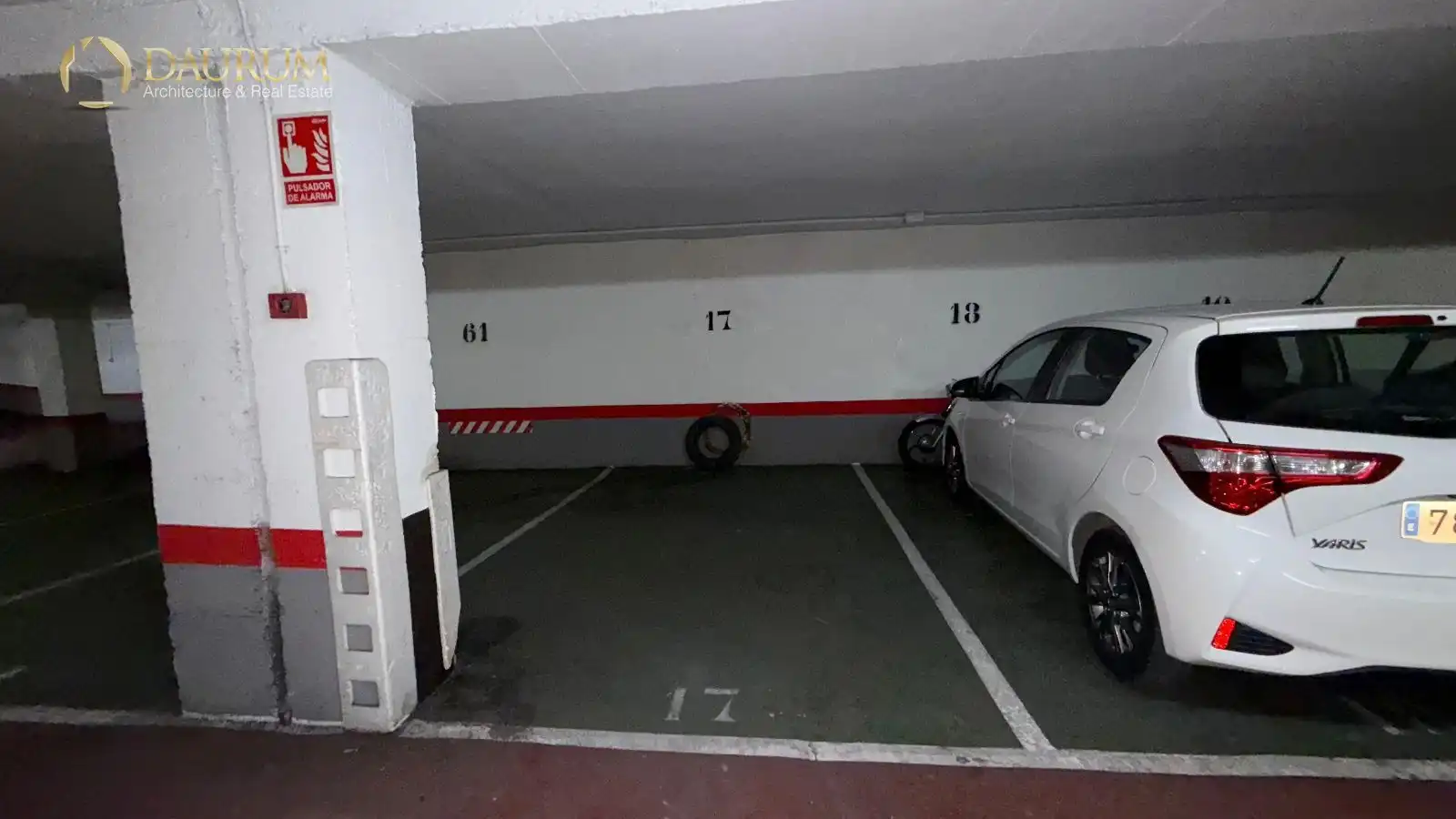 Parkplatz von Garage zum Verkauf in Elche / Elx