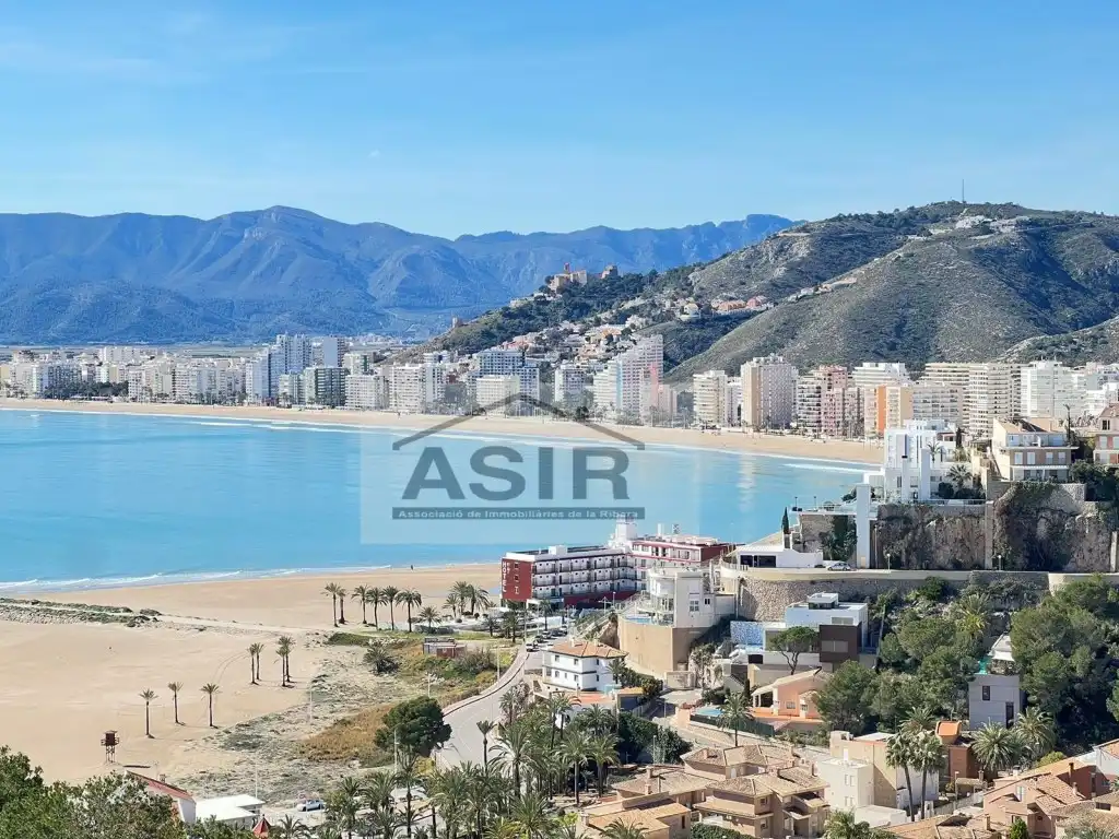 Chalet con piscina en venta en Calle Serra De Mariola