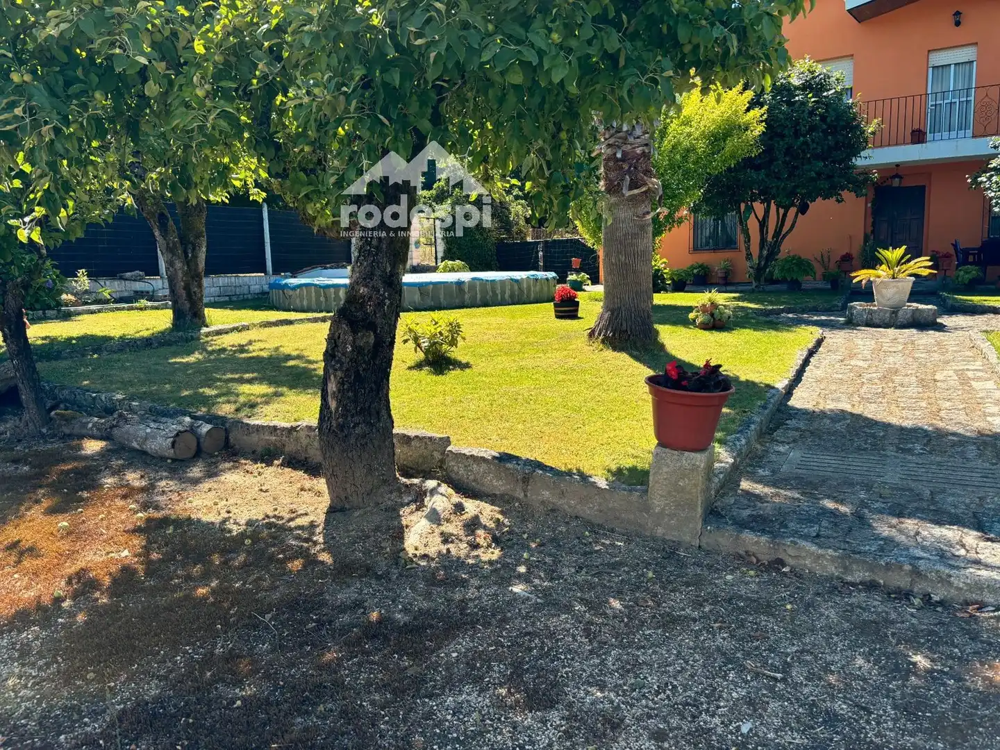 Chalet en venta en Leiro, imagen 2