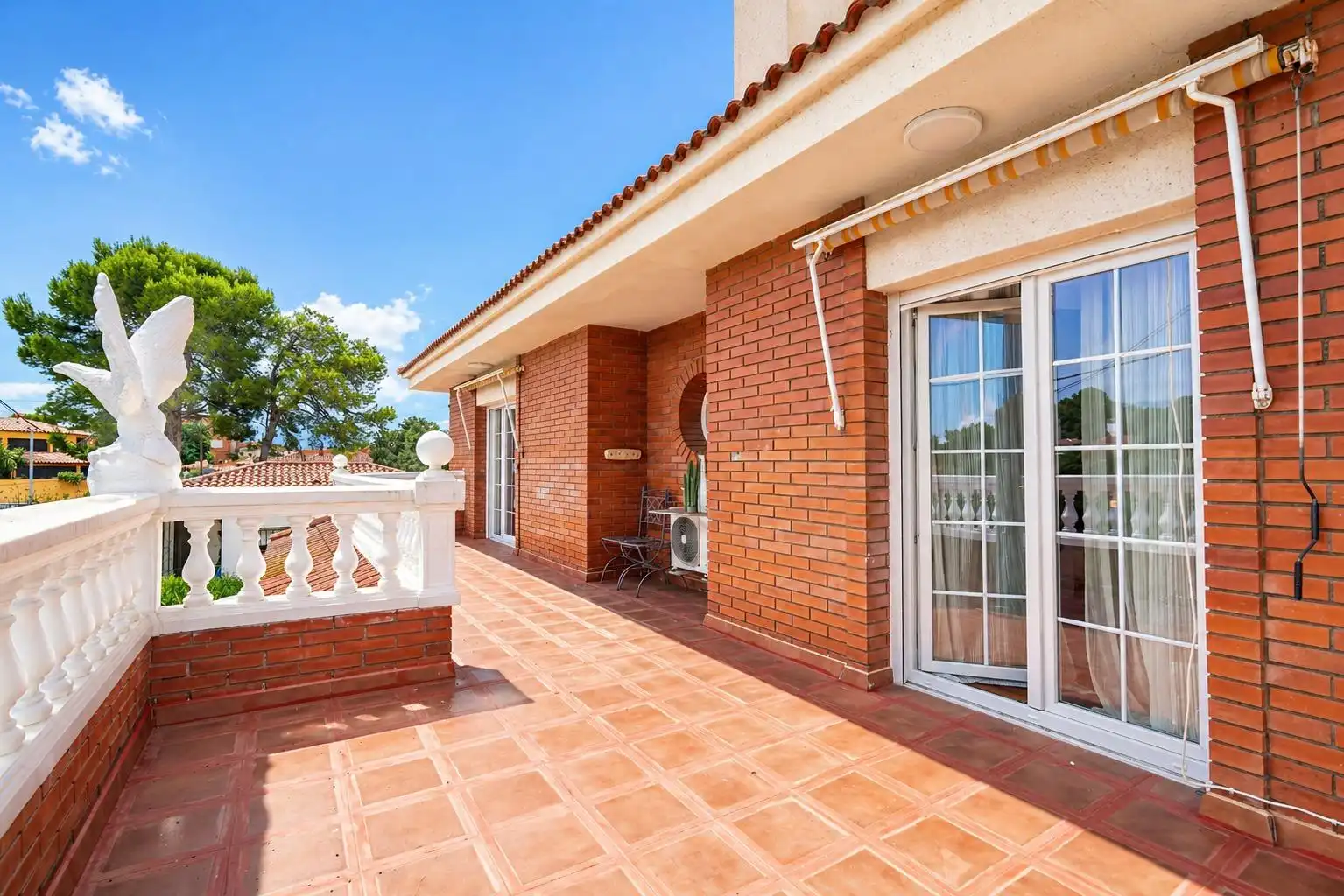 Terraza de Casa o chalet en venta en Mont-roig del Camp con Aire acondicionado, Calefacción y Jardín privado