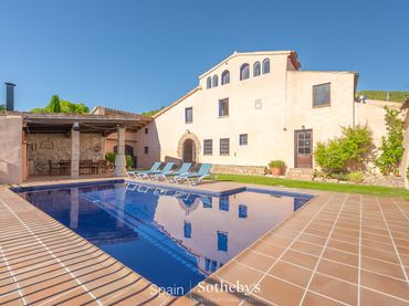Casa con piscina in vendita a Torrelles de Foix