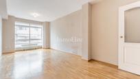 Living room of Flat for sale in  Madrid Capital  with Heating, Parquet flooring and Storage room