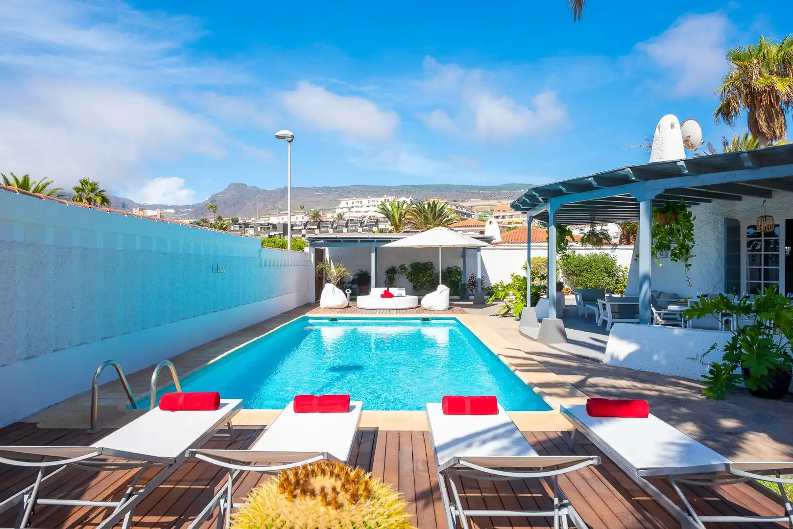 Piscina de Casa o chalet de alquiler en Guía de Isora con Aire acondicionado, Jardín privado y Terraza