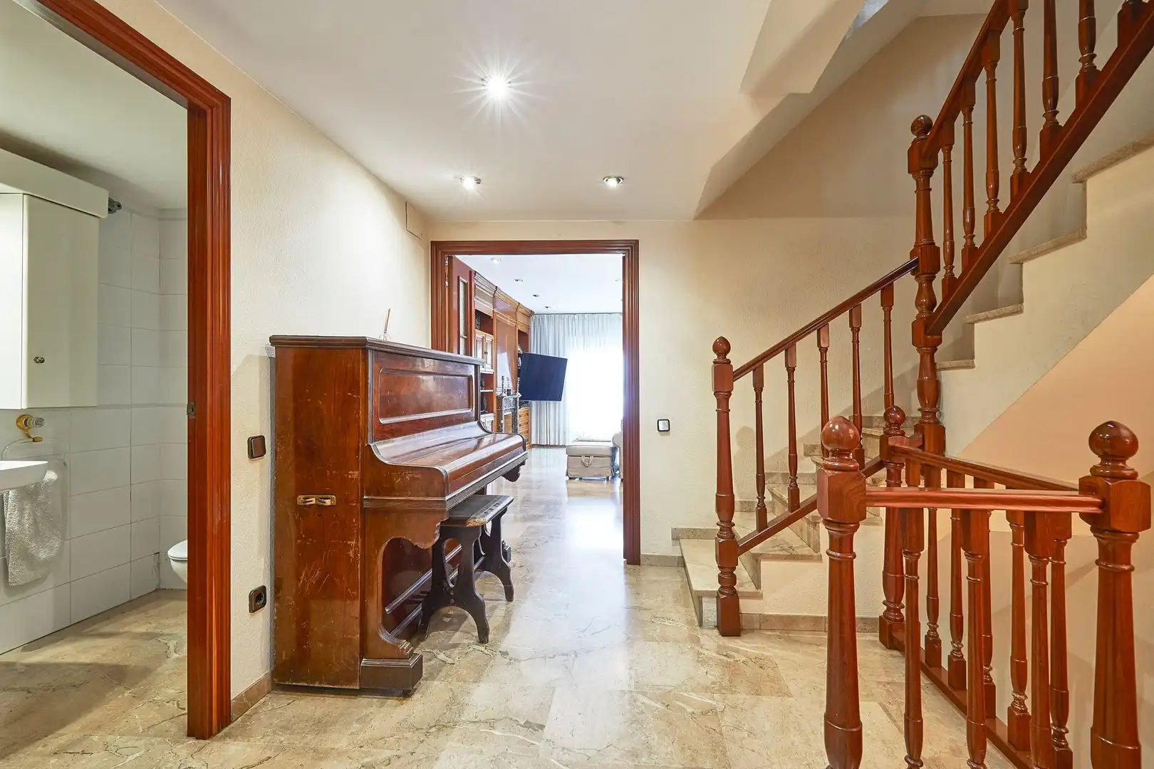 Detached homes for sale in Badalona  with Air Conditioner, Heating and Terrace