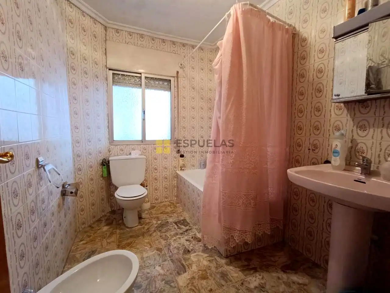 Habitación de Casa adosada en venta en Igea con Calefacción, Terraza y Trastero