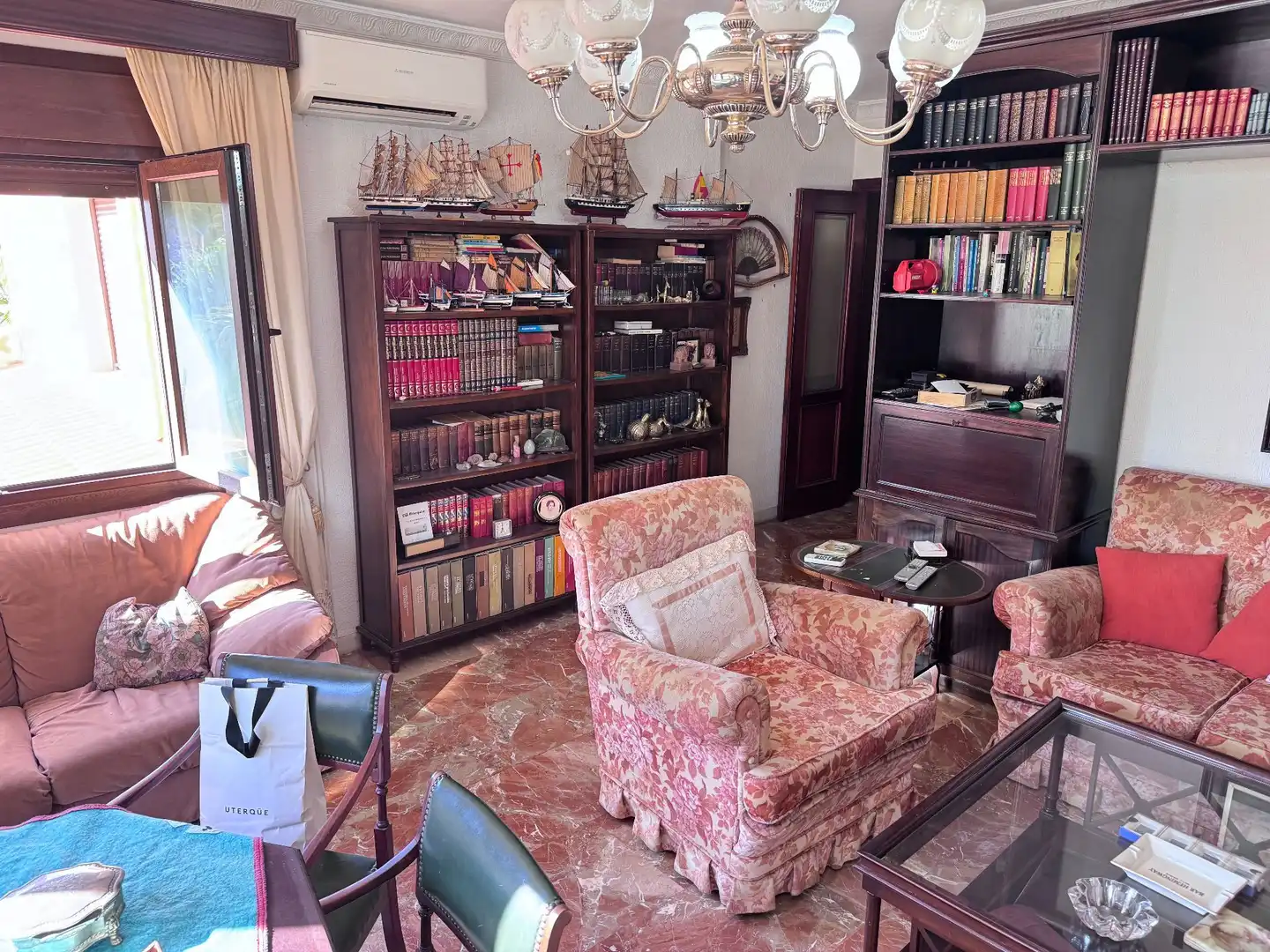 Living room of Houses for sale in Roquetas de Mar  with Air Conditioner, Storage room and Swimming Pool