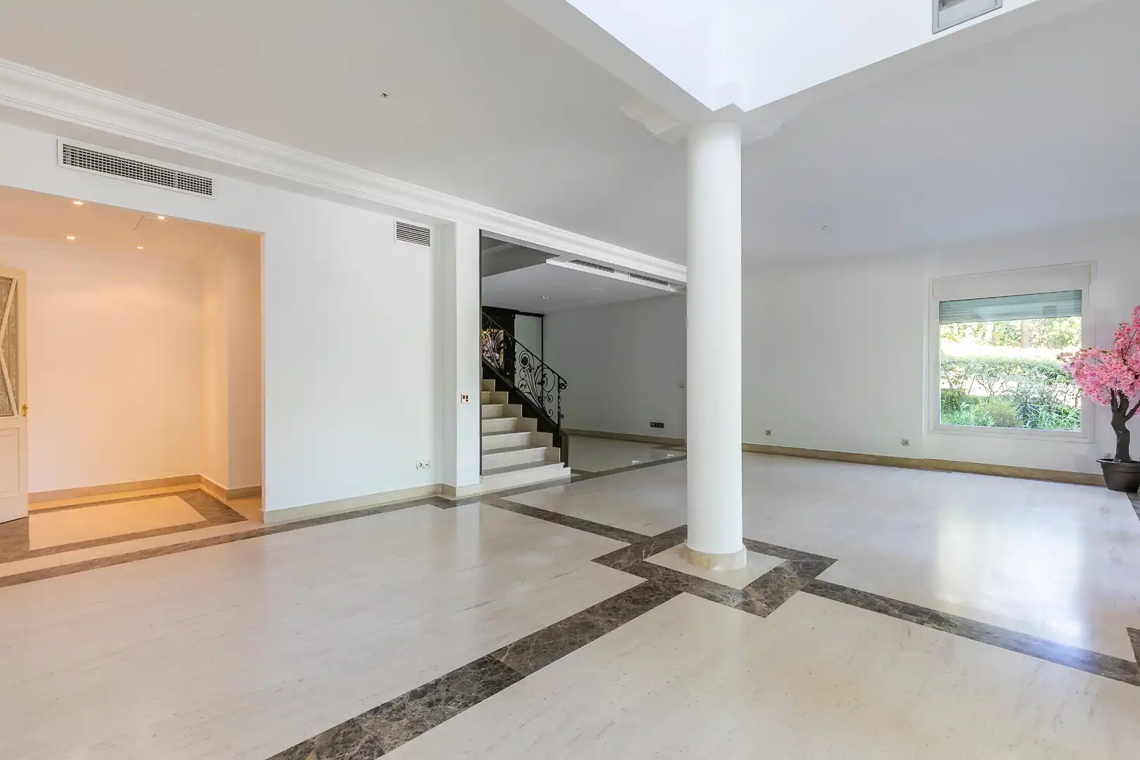 Houses for rent in Madrid  with Air Conditioner, Heating and Private garden