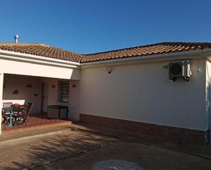 Exterior view of House or chalet for sale in Chiclana de la Frontera  with Air Conditioner, Heating and Private garden