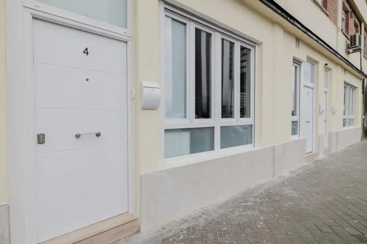 Vista exterior de Apartamento de alquiler en Madrid con Aire acondicionado, Calefacción y Amueblado
