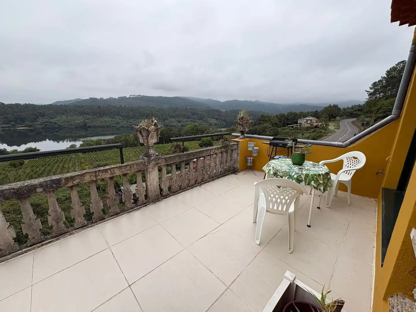Flat for rent in Cenlle, Ourense