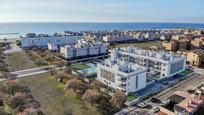 Vista exterior de Pis en venda en Cubelles amb Aire condicionat, Terrassa i Piscina