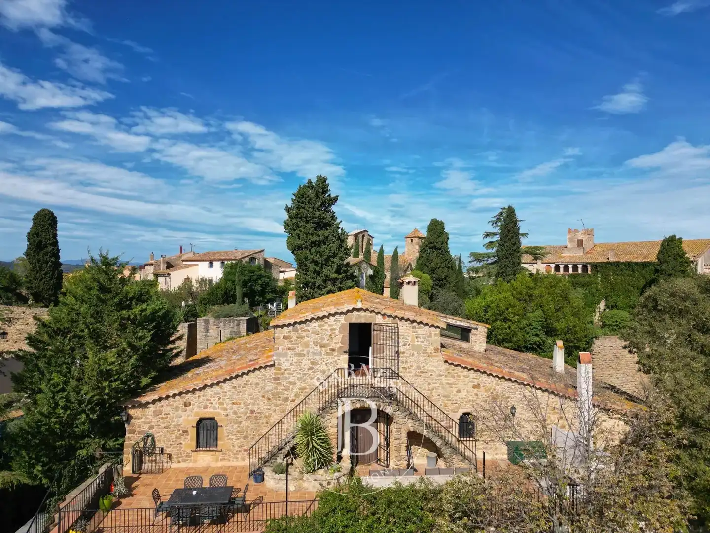 Vista exterior de Finca rústica en venda en Ullastret amb Aire condicionat, Calefacció i Terrassa