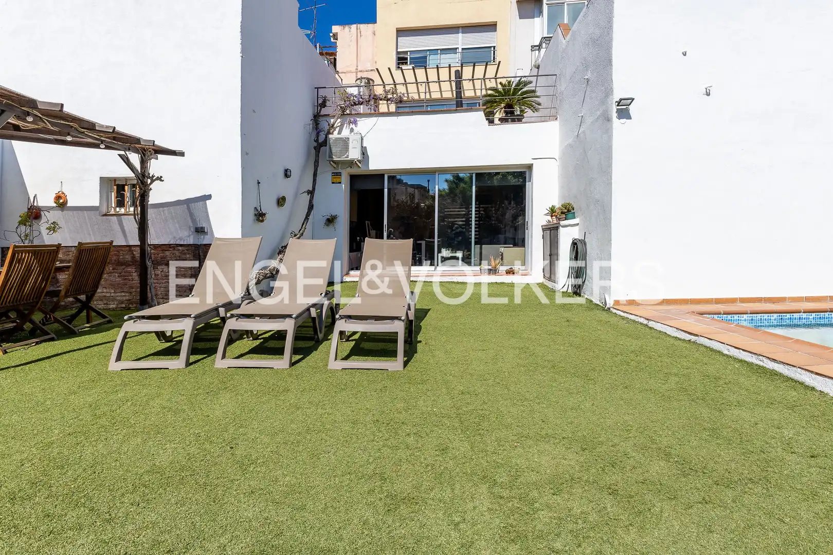 Terrassa de Casa o xalet en venda en Mataró amb Aire condicionat, Calefacció i Jardí privat