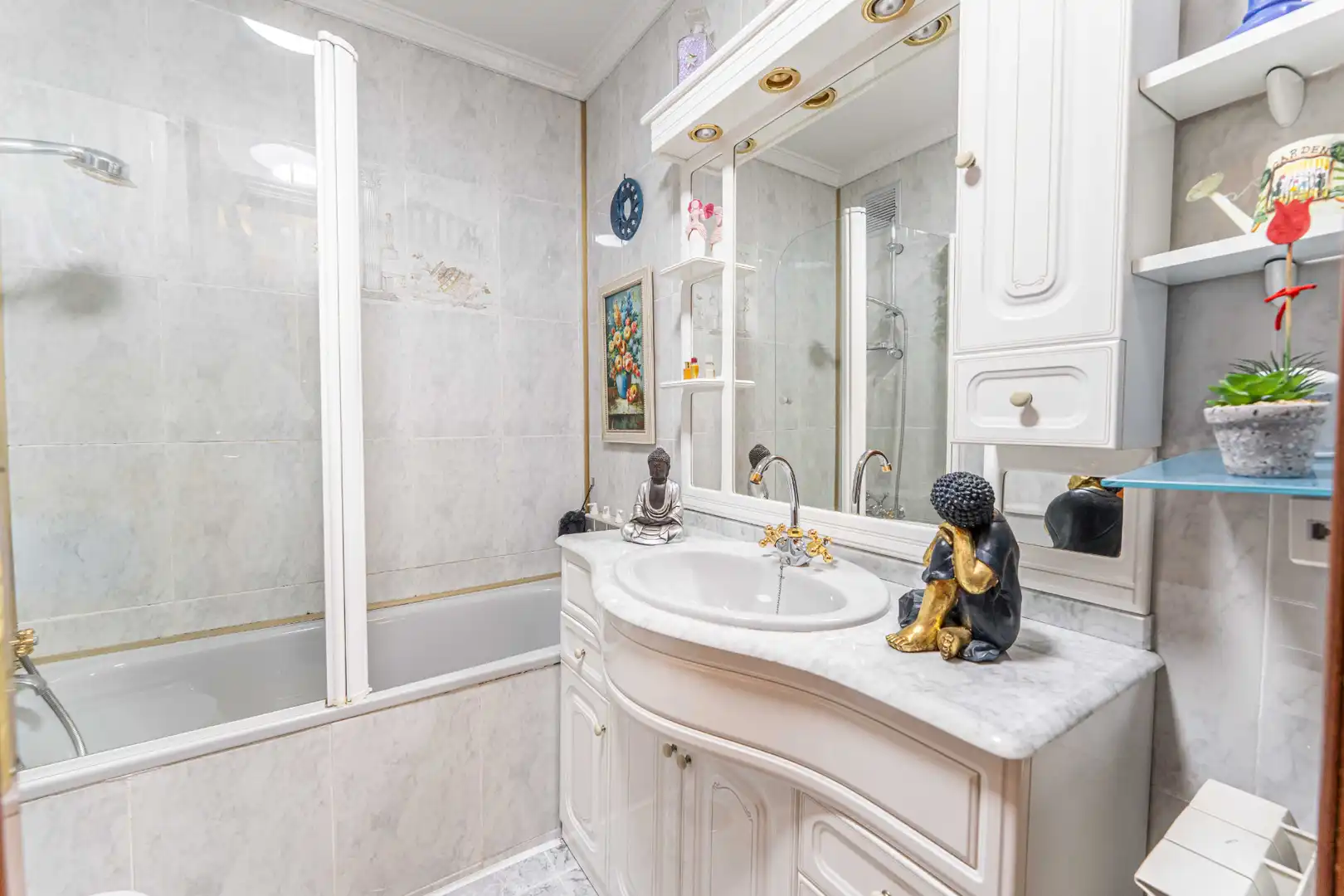 Bathroom of Flat for sale in Madrid  with Heating, Terrace and Furnished