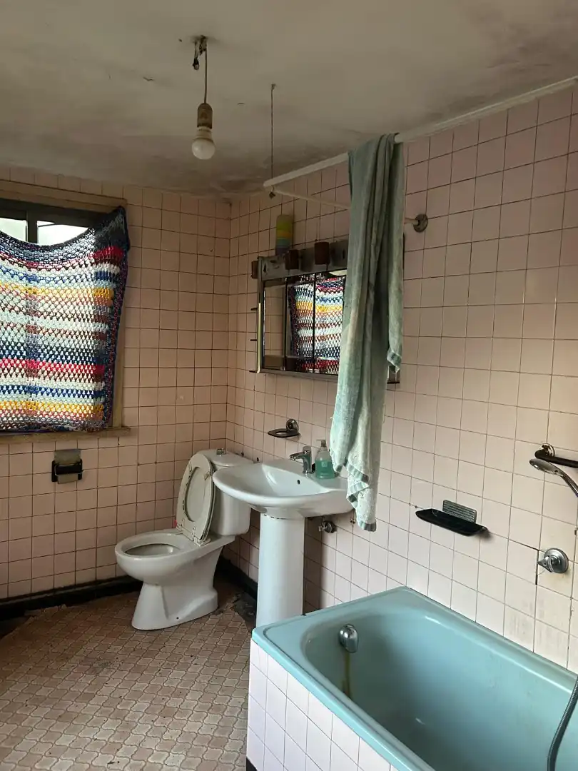 Bathroom of Houses for sale in Bergondo  with Private garden