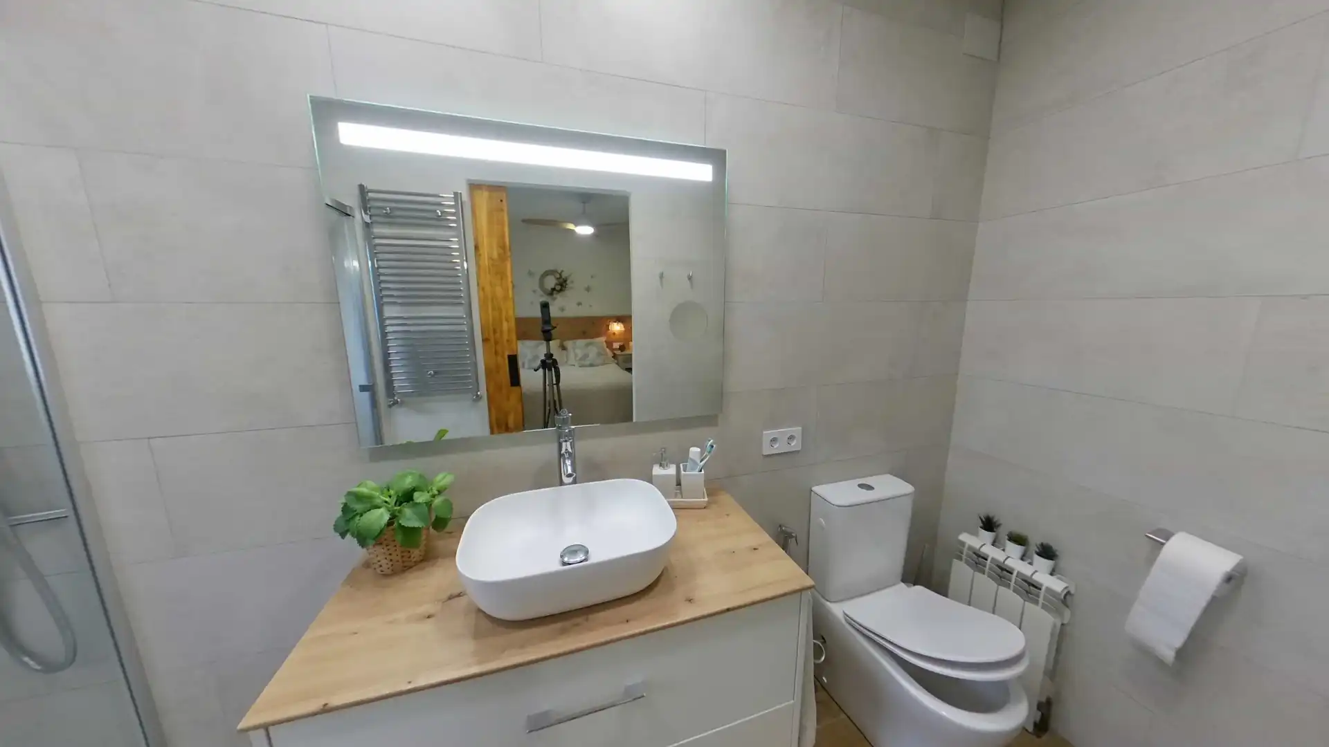 Bany de Casa o xalet en venda en Castellar del Vallès amb Aire condicionat, Calefacció i Jardí privat