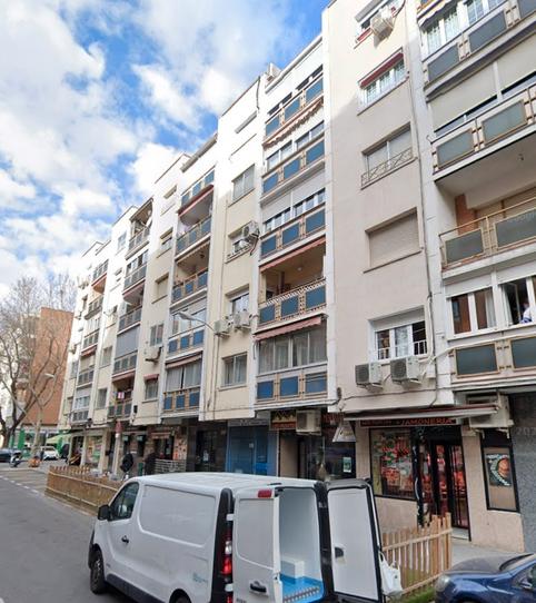 Foto 2 de Piso en venta en Calle de Portugalete, 25, Pueblo Nuevo, Madrid