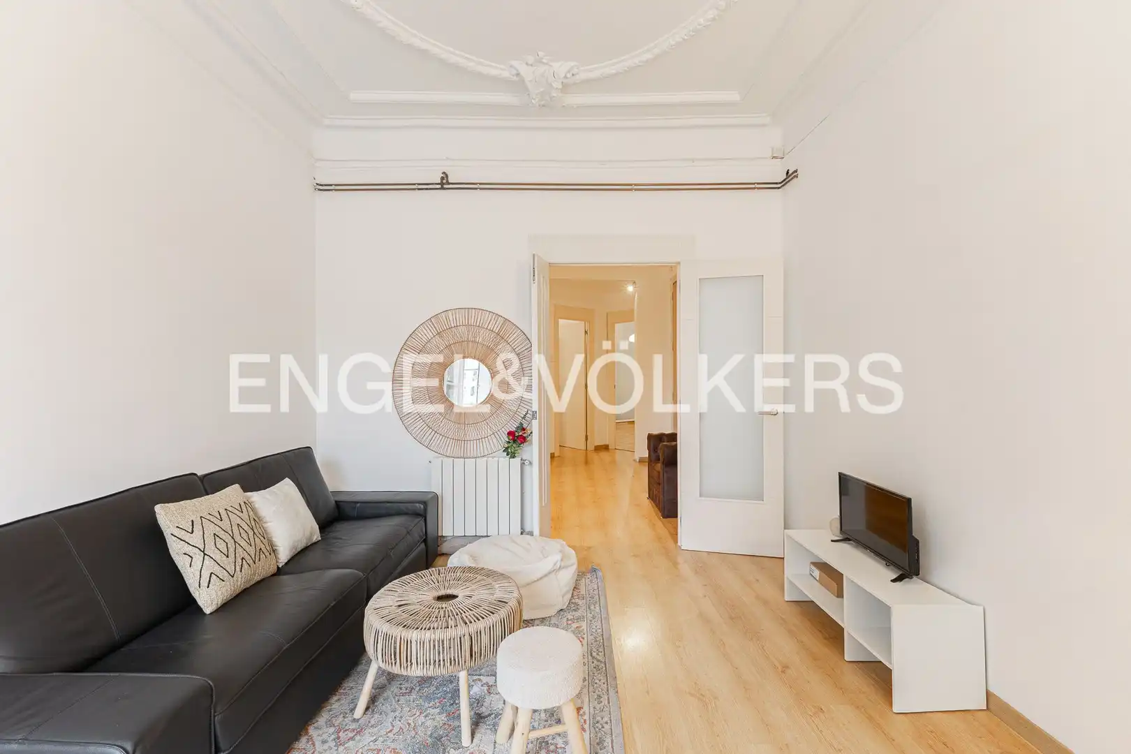 Vista exterior de Piso en venta en Eixample
