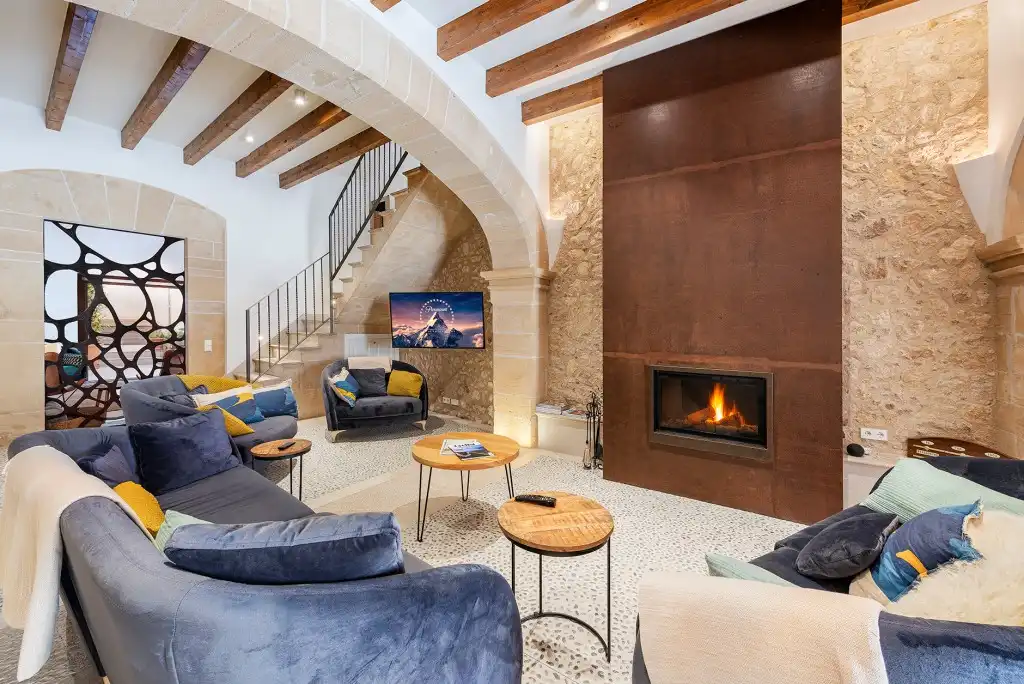 Living room of Country homes for sale in Pollença  with Air Conditioner, Heating and Private garden