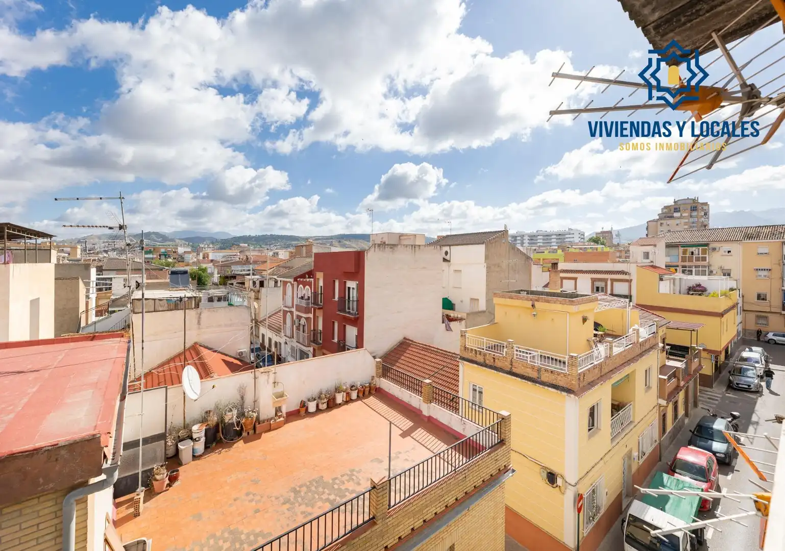 Vista exterior de Pis en venda en Granada amb Aire condicionat, Calefacció i Moblat