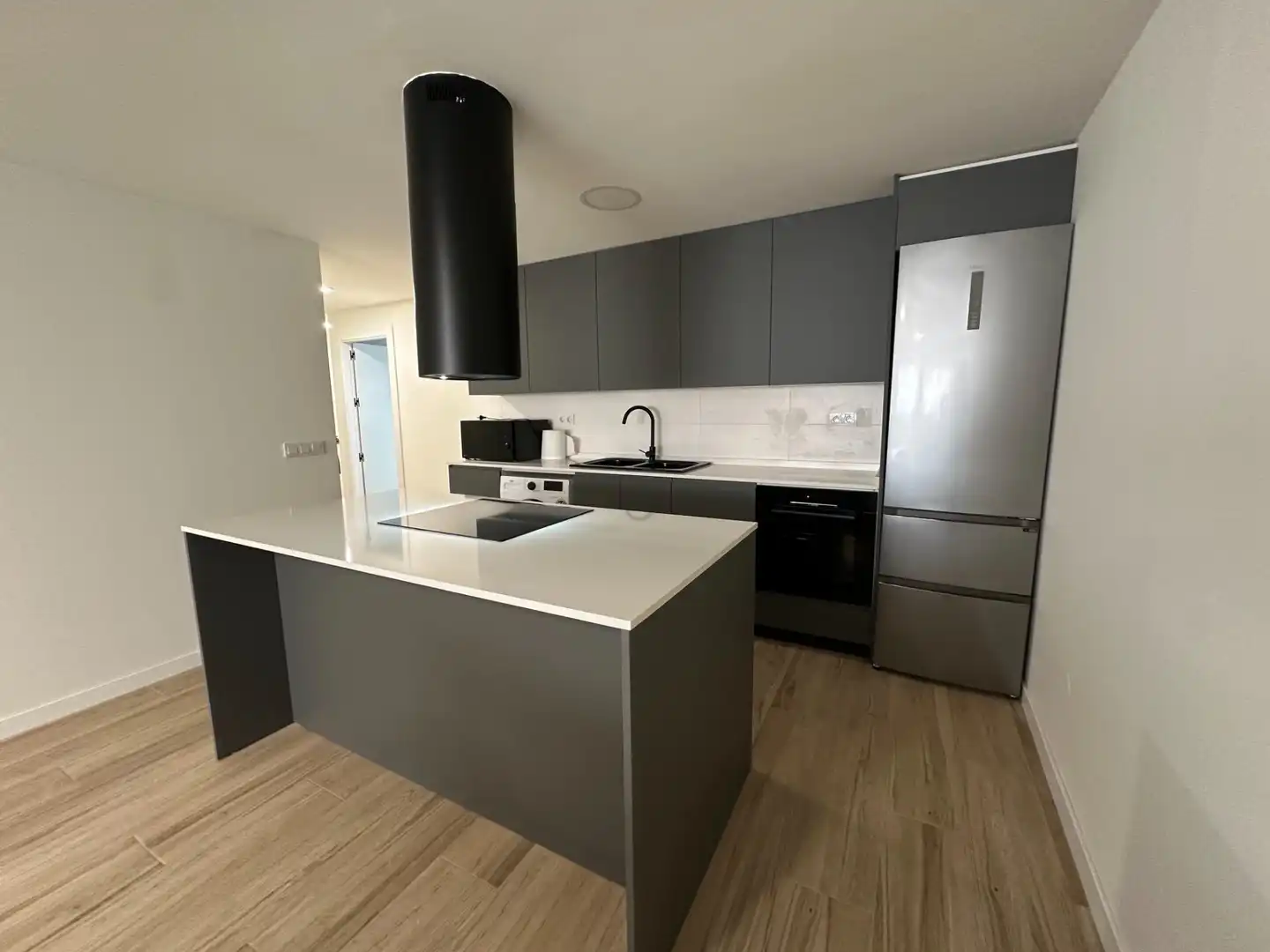 Cuina de Apartament de lloguer en Alicante / Alacant amb Aire condicionat, Calefacció i Moblat