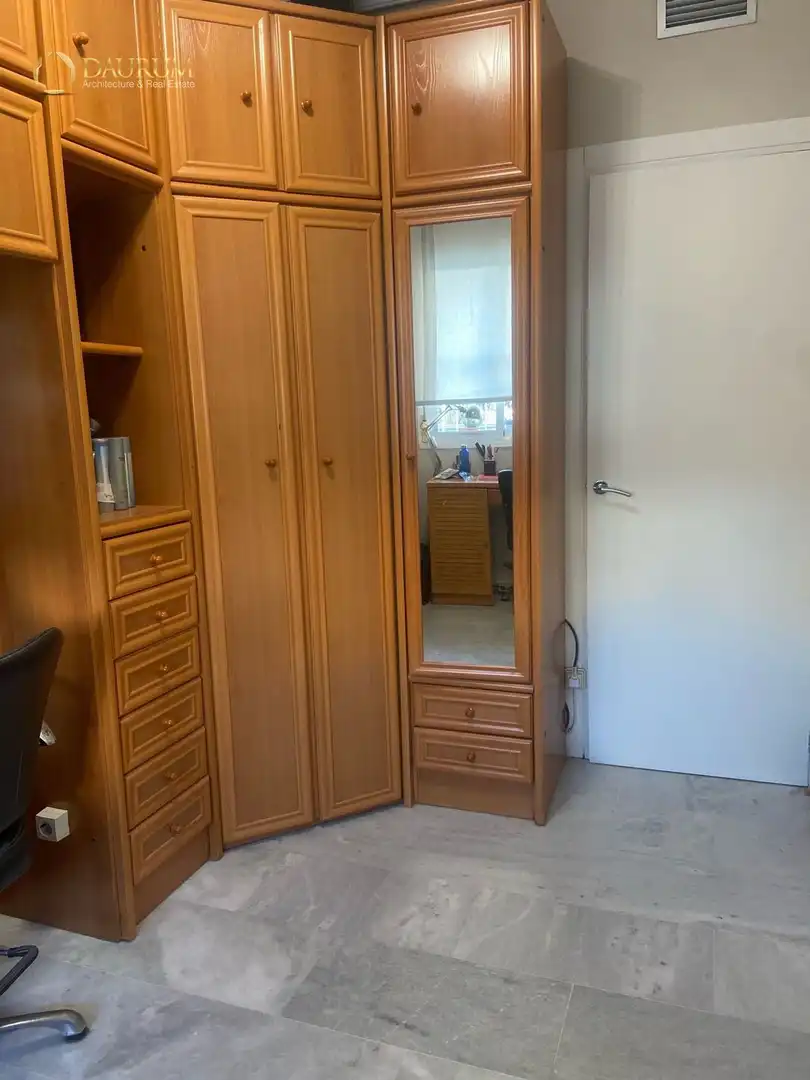 Bedroom of Flat for sale in Sevilla  with Air Conditioner, Heating and Terrace