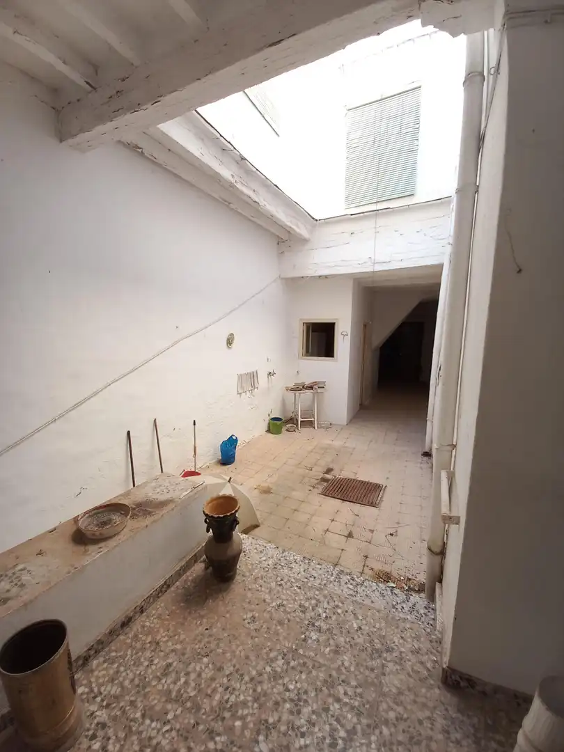 House with terrace for sale in Plaza Primero de Mayo