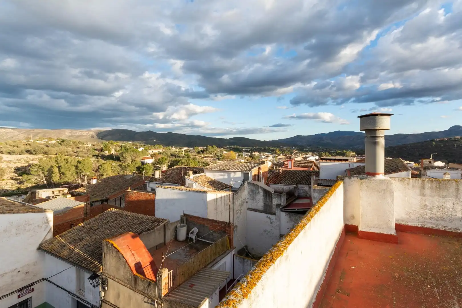 Vista exterior de Casa o chalet en venta en Llutxent con Aire acondicionado, Terraza y Amueblado