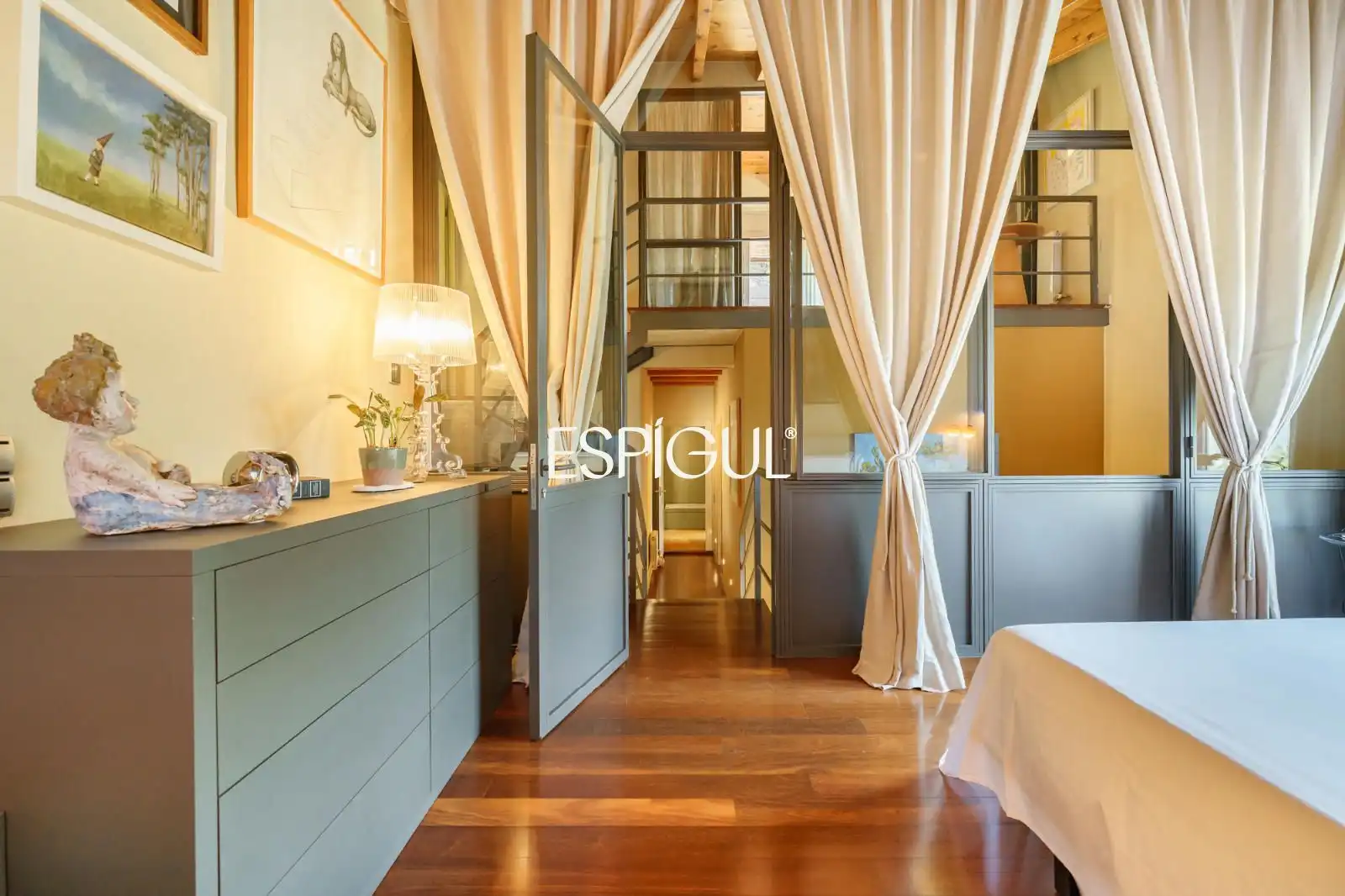 Habitación de Casa o chalet en venta en Molins de Rei con Aire acondicionado, Calefacción y Jardín privado