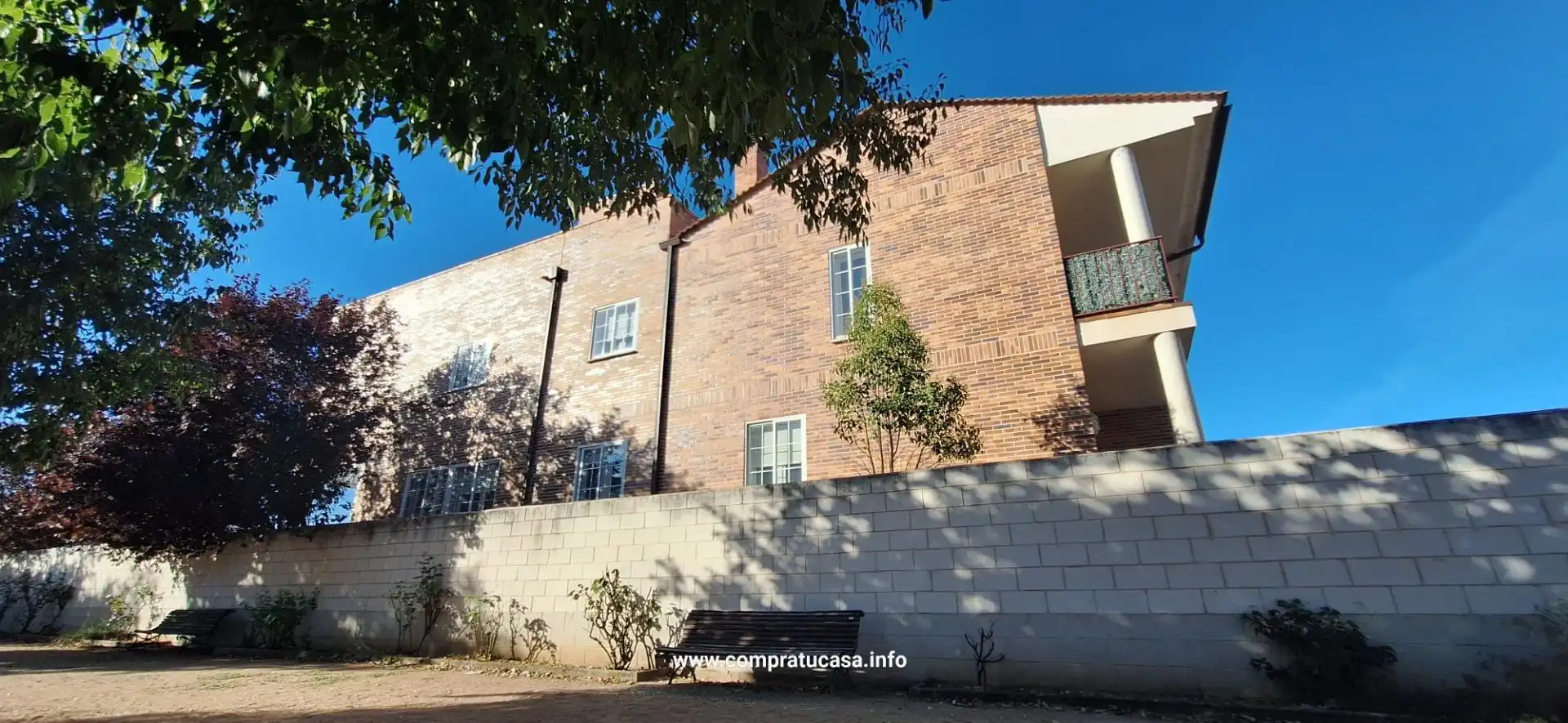 Casa adosada en venta en Calle MISTRAL, Encinillas