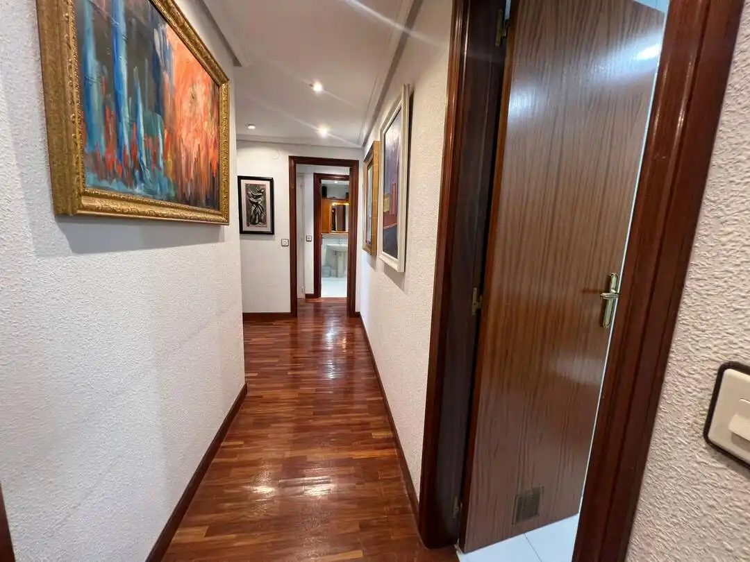 Wohnung zum Verkauf in Vitoria - Gasteiz mit Heizung, Abstellraum und Möbliert