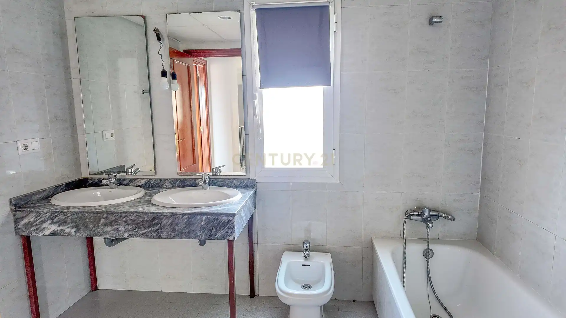 Badezimmer von Maisonette zum Verkauf in Badajoz mit Klimaanlage, Abstellraum und Waschmaschine