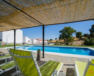 Building for sale in Cardeña